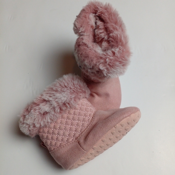 2 pairs of baby shoes - Picture 4 of 8